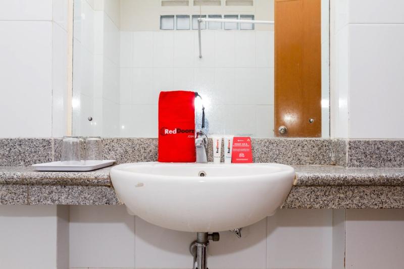 Номер Стандарт, Reddoorz Near Simpang Dago 2