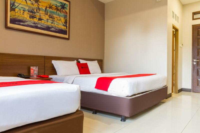 スイート, Reddoorz Near Simpang Dago 2