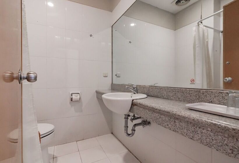 Номер Стандарт, Reddoorz Near Simpang Dago 2