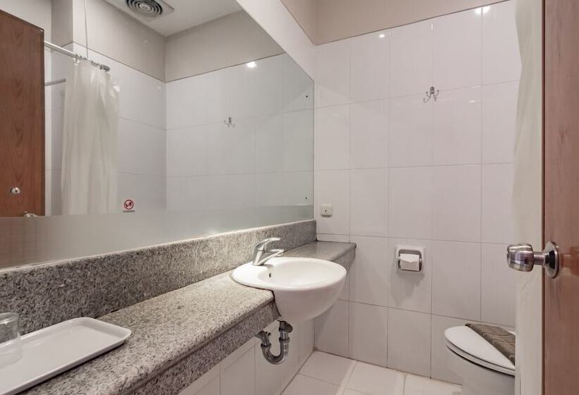 Семейный Номер, Reddoorz Near Simpang Dago 2
