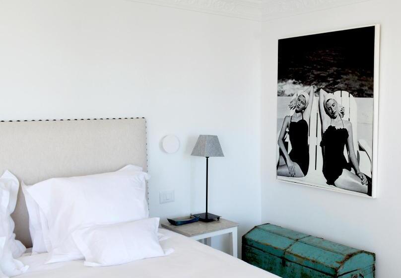 سوییت با چشم‌انداز دریا, Villa Edo