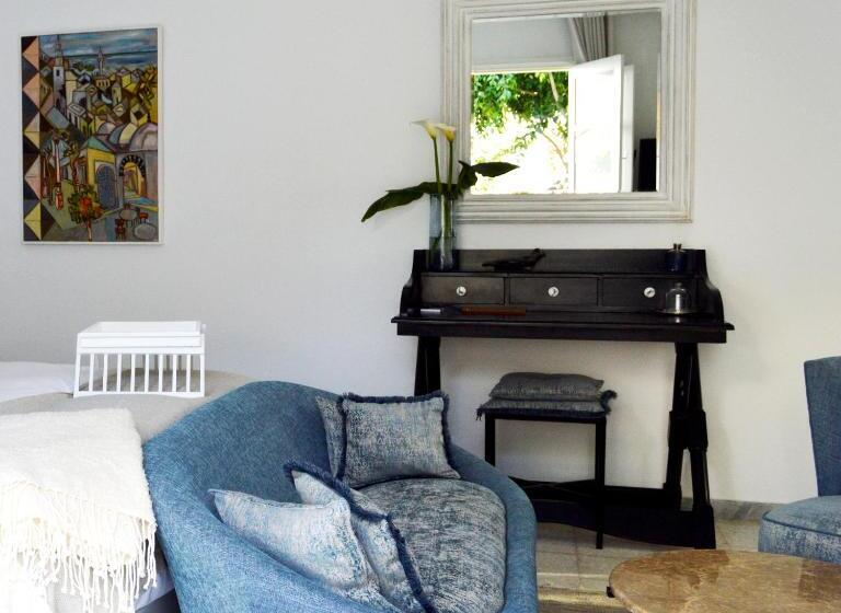 سوئیت جونیور با تراس, Villa Edo