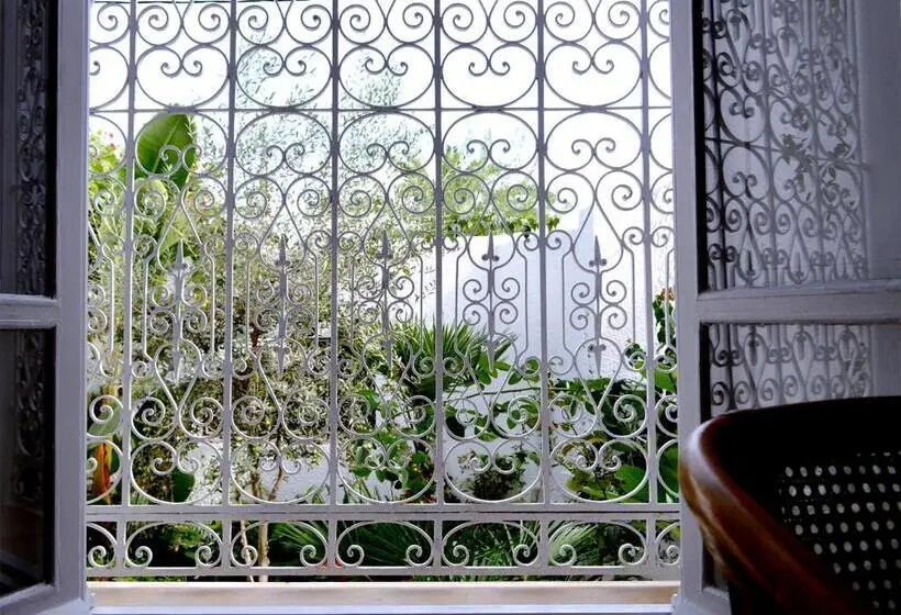 اتاق لوکس, Villa Edo
