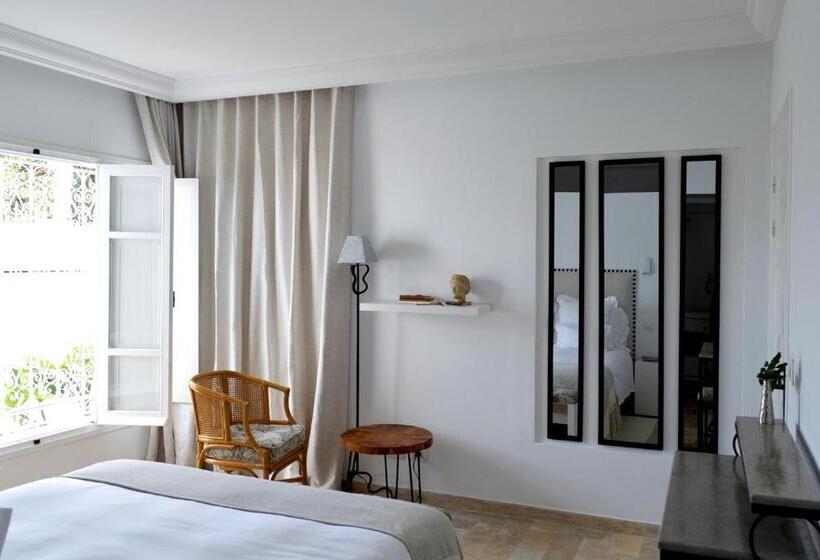 اتاق لوکس, Villa Edo