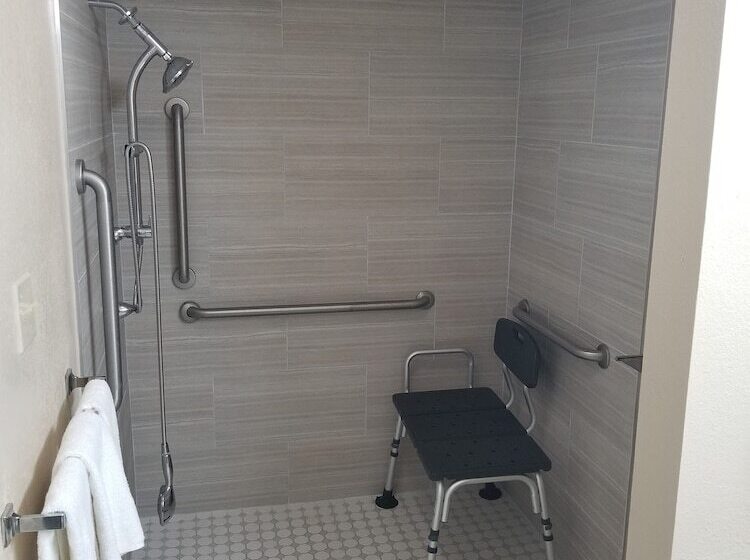 Студия Deluxe, Baymont By Wyndham Lake City
