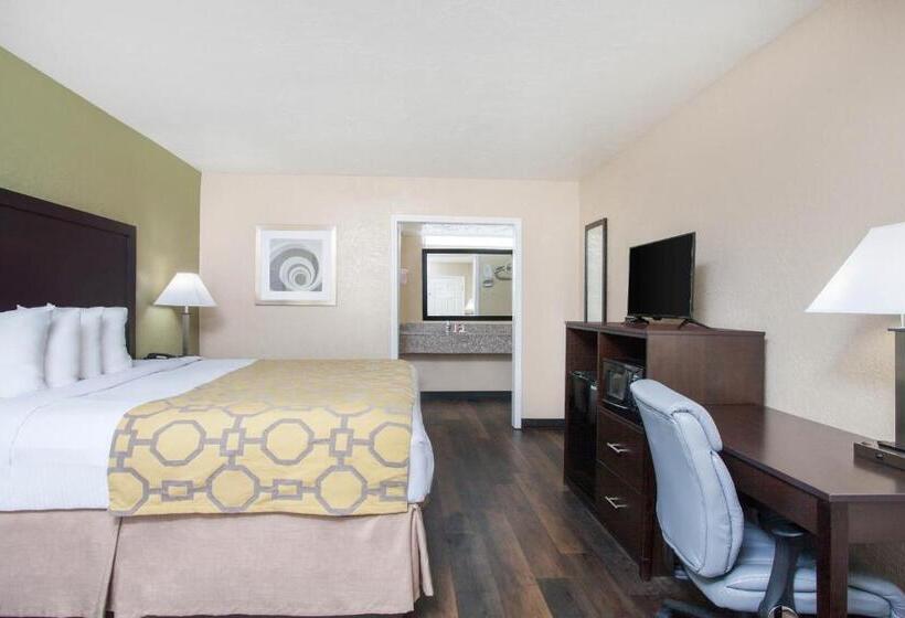 חדר סטנדרט עם מיטת קינג, Baymont By Wyndham Lake City