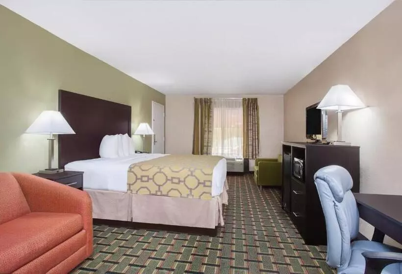 キングサイズベッドのデラックススイート, Baymont By Wyndham Lake City