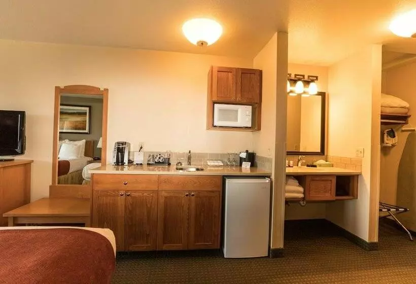 ２ダブルベッドのスタンダードルーム, Lakeside Lodge And Suites