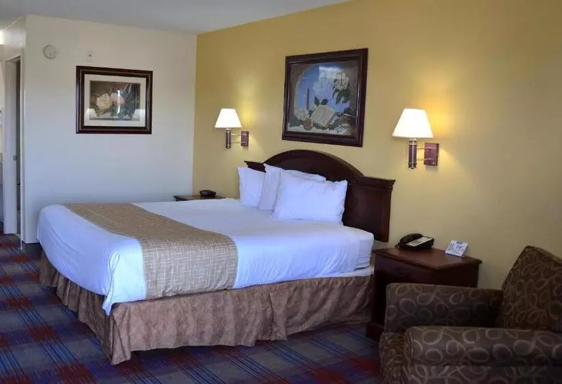 キングサイズベッドのスタンダードルーム, Travelodge By Wyndham Montgomery East