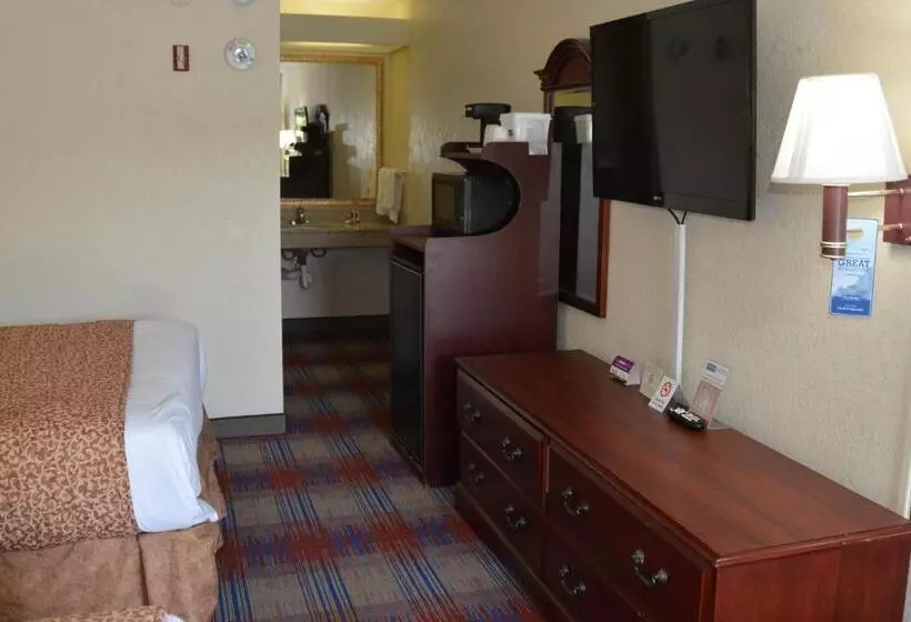 身障者適用スタンダードルーム, Travelodge By Wyndham Montgomery East
