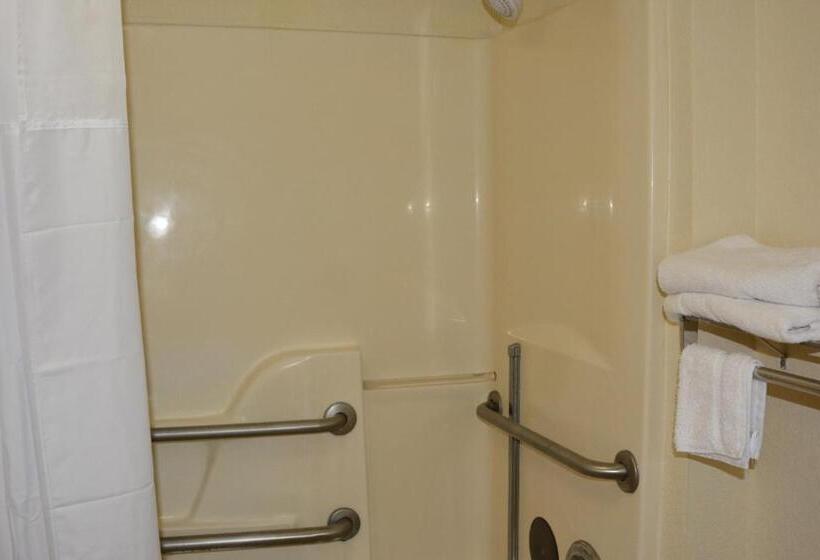 غرفة قياسية لذوى الاحتياجات الخاصة, Travelodge By Wyndham Montgomery East