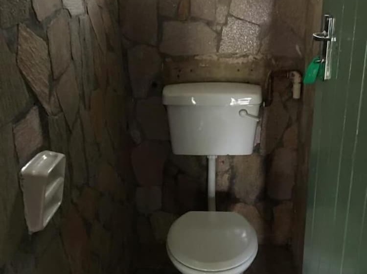 اتاق استاندارد, Nyangombe Backpackers