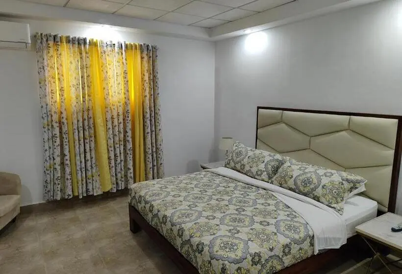 اتاق استاندارد, Coronado Inn
