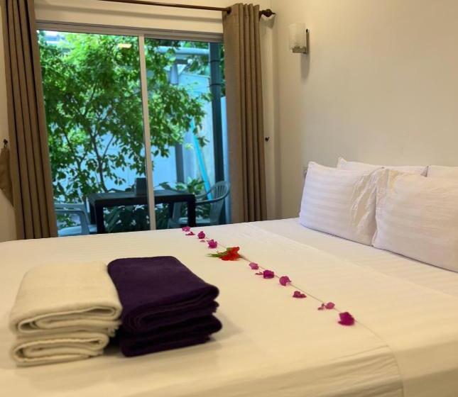 اتاق لوکس, Lagoon Villa Thoddoo