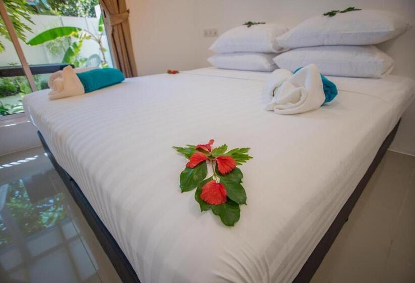 اتاق لوکس سه تخته, Lagoon Villa Thoddoo