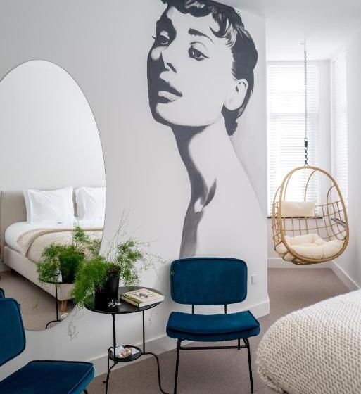 اتاق لوکس با تخت بزرگ, Bella Vista