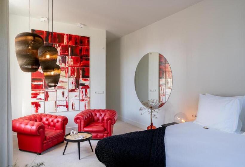 اتاق لوکس با تخت بزرگ, Bella Vista