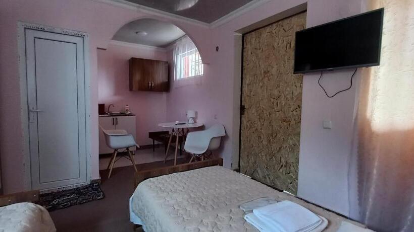 اتاق استاندارد, Guest House Libu Zugdidi