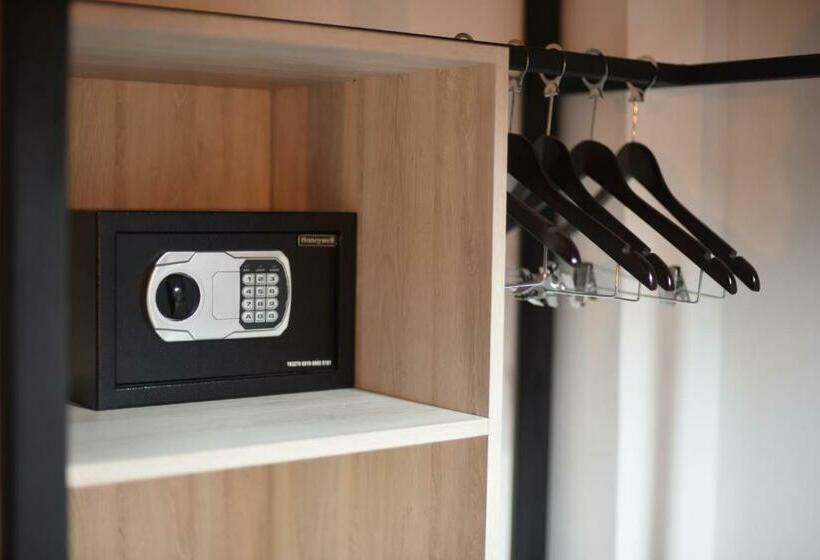 غرفة قياسية سرير كينج, Hangar Select Aeropuerto Guadalajara