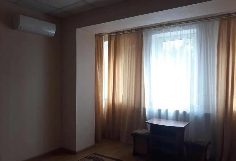 Familienzimmer, Versal