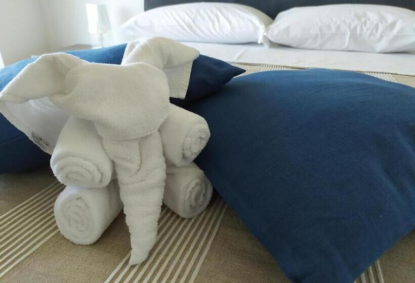 חדר סטנדרט נוף לים עם מרפסת, Sotto L Eremo