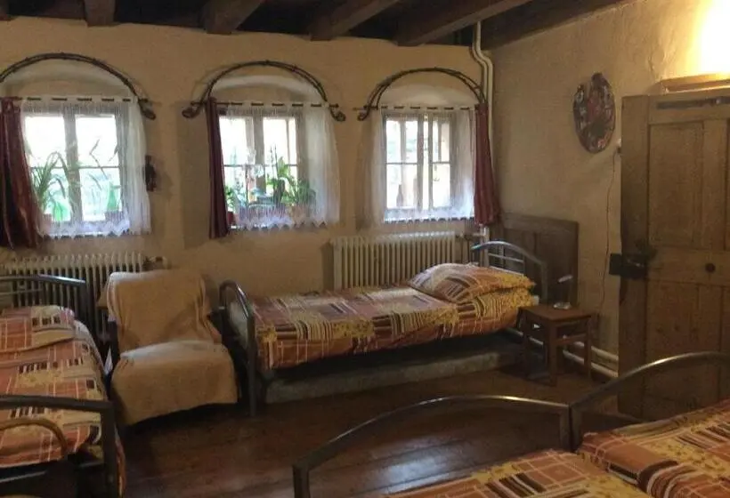 浴室共有スタンダード４人用ルーム, Hostelskippy