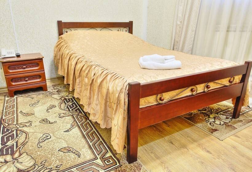 スタンダードルーム, Slavia