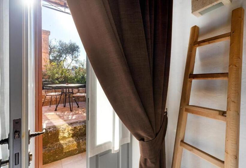 חדר סופריור לשלושה, Masseria Torre Rossa