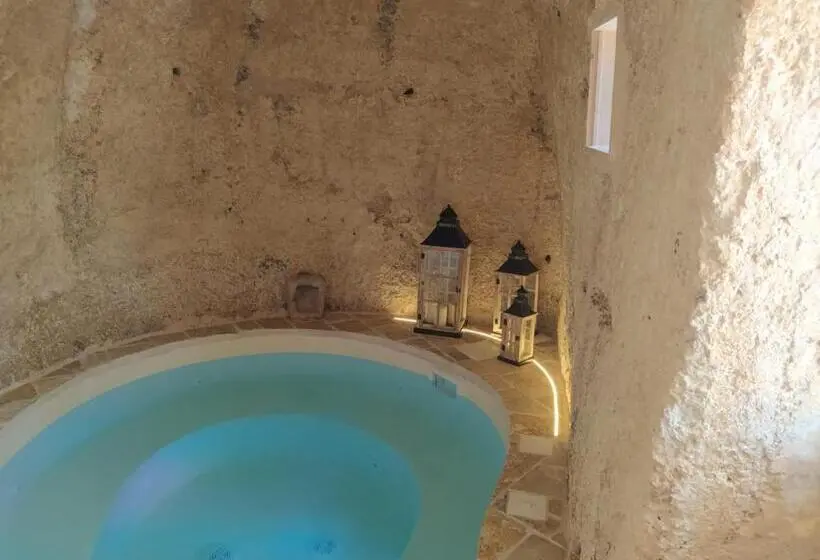 キングサイズベッドのスイートルーム, Masseria Torre Rossa