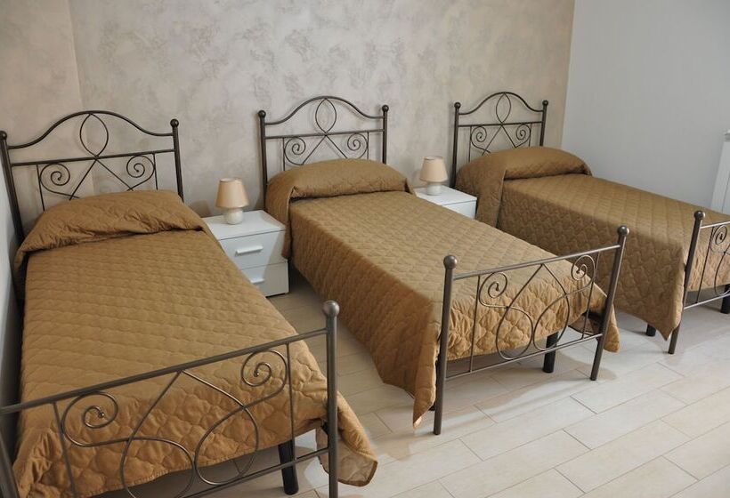 スタンダード4人部屋, Villa Rahal