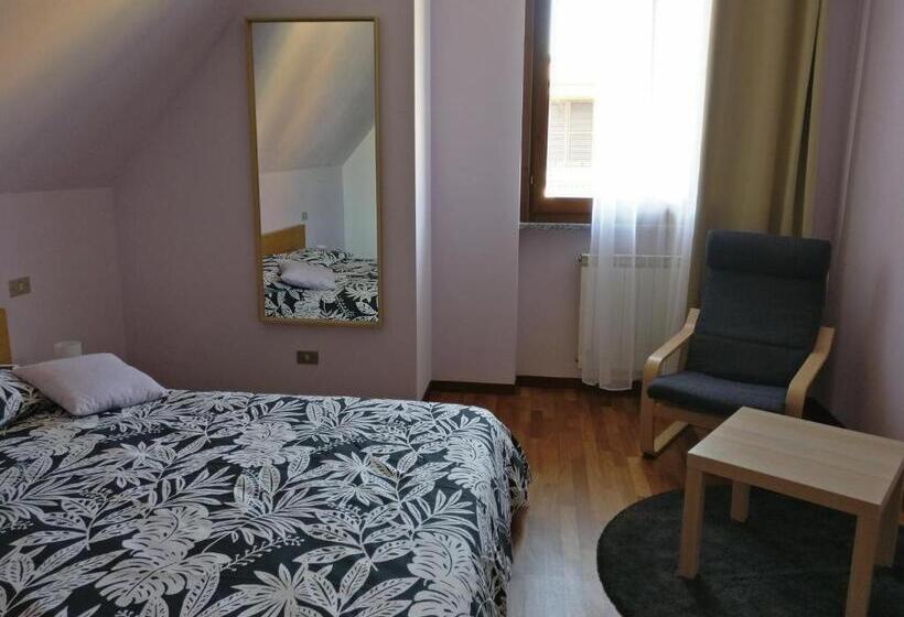 غرفة سوبيريور, Foresteria Sirio