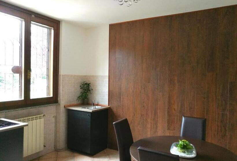 Номер Стандарт с Балконом, Foresteria Sirio
