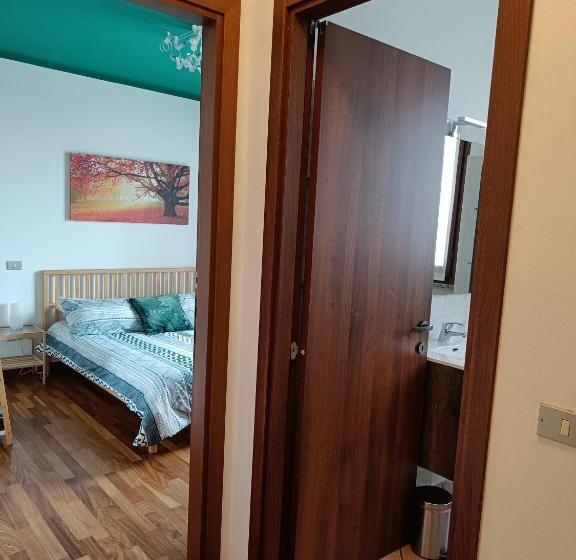 Номер Стандарт Совместная Ванная, Foresteria Sirio