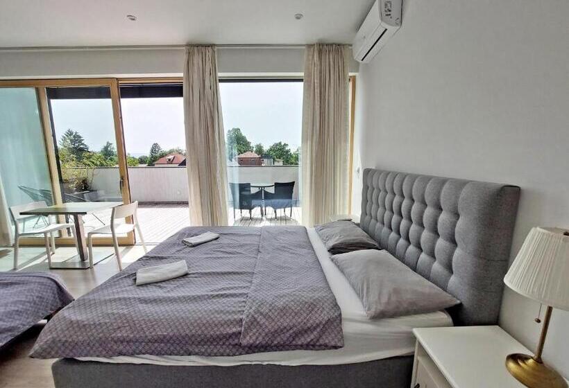 Suite with Terrace, Deluxe Tivoli Suites