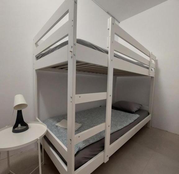 اتاق اکونومی, Deluxe Tivoli Suites