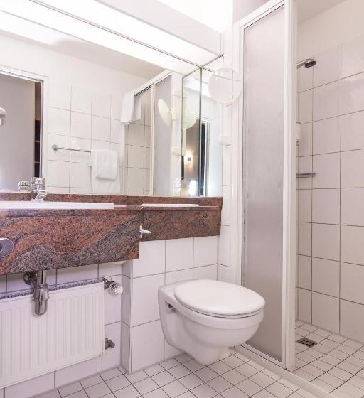 Номер Deluxe, Künstlerhaus