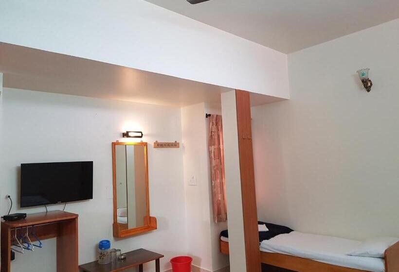 经济房, Sri Kumara Lodge