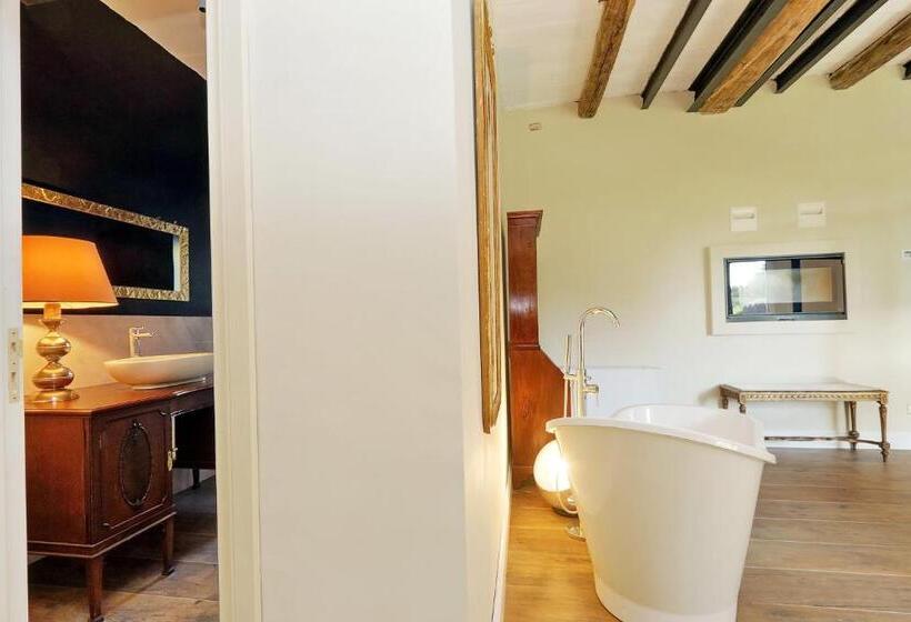 キングサイズベッドのスーペリアルーム, Tenuta Lisetta