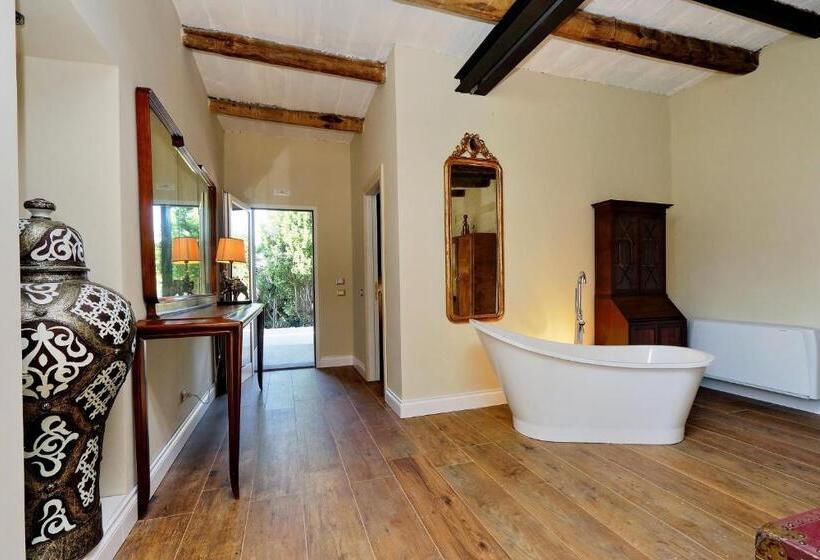 キングサイズベッドのスーペリアルーム, Tenuta Lisetta