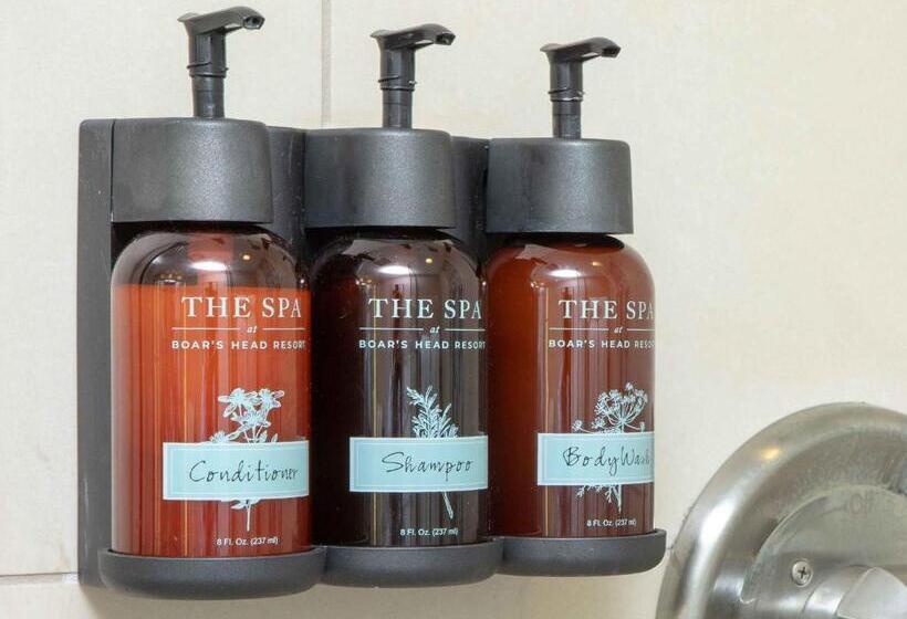 חדר סטנדרט עם מיטת קינג, Boar's Head Resort