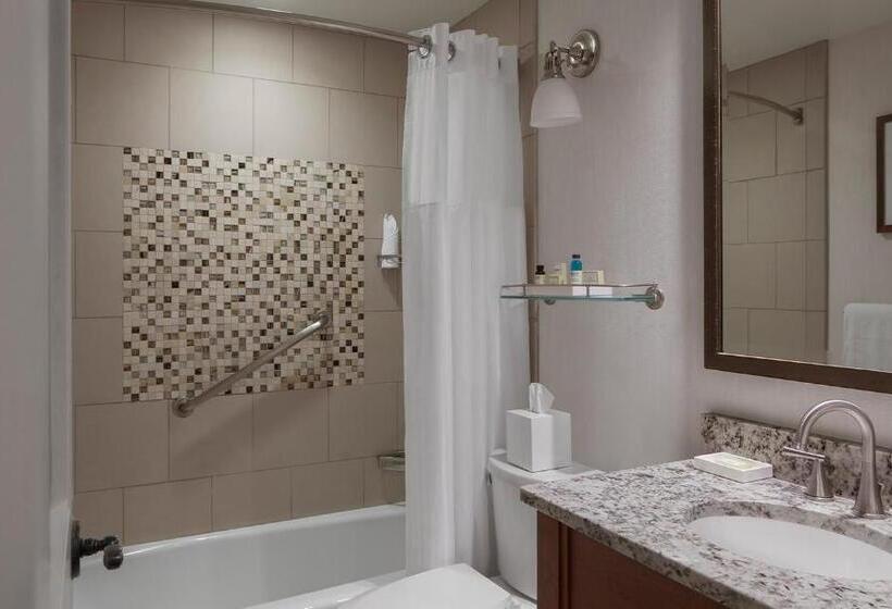 חדר דחוקס עם מיטת קינג, Boar's Head Resort