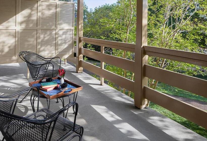 キングサイズベッドのデラックスルーム, Boar's Head Resort
