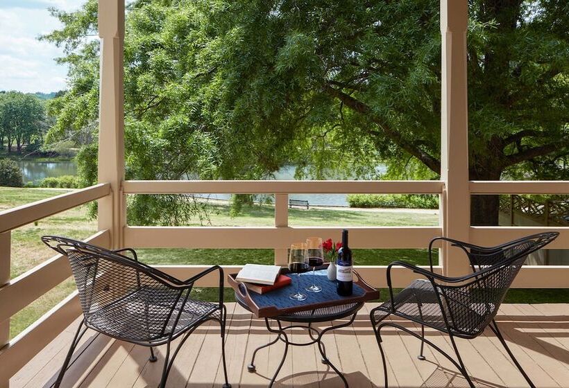 デラックスルーム, Boar's Head Resort