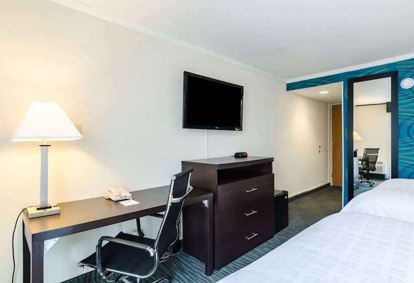 חדר סטנדרט שתי מיטות זוגיות, Clarion  And Aqua Lagoon Waterpark