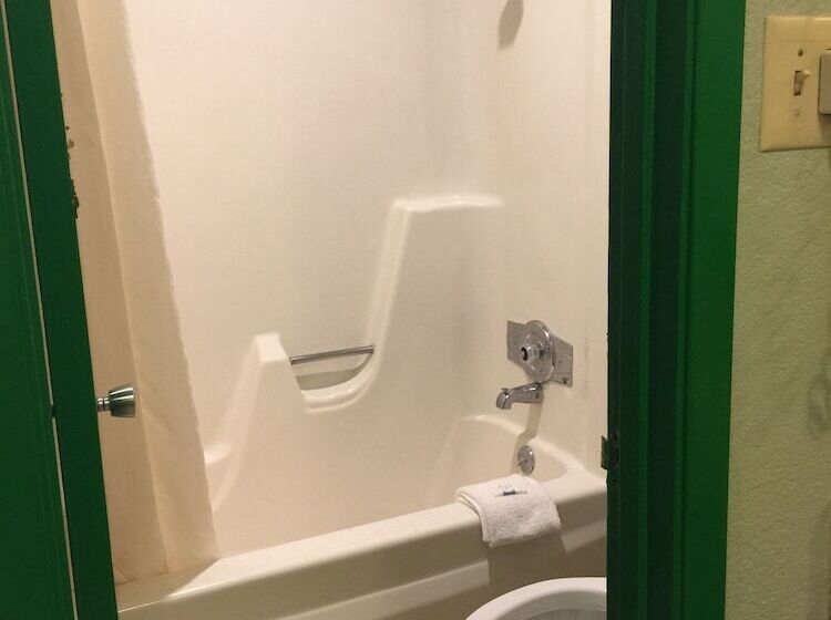 غرفة قياسية, Texas Inn