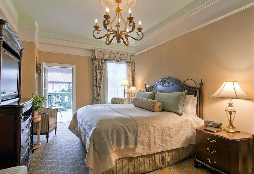 جناح, The Broadmoor