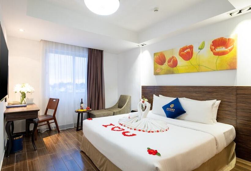 سوییت, Sandals Lily