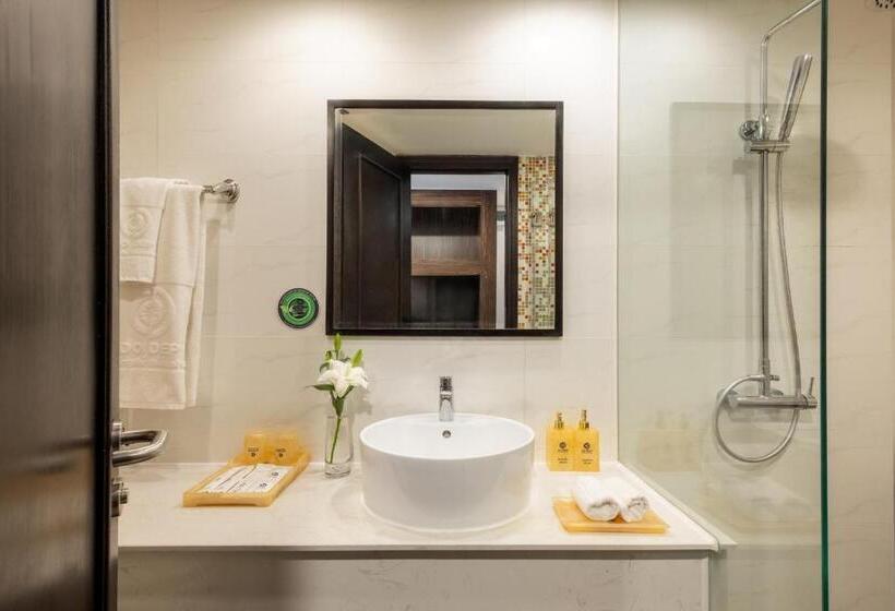 اتاق استاندارد, Sandals Lily