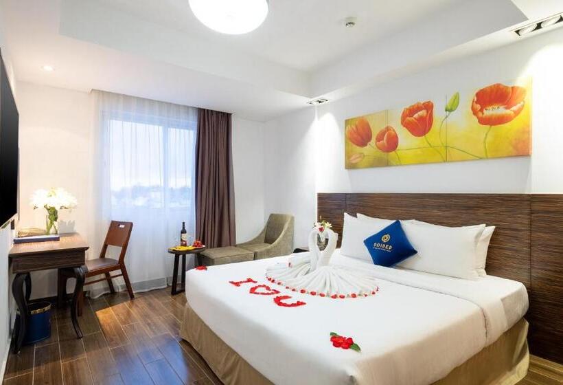 سوییت, Sandals Lily