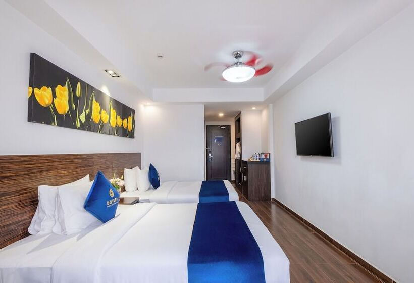 سوییت خانوادگی, Sandals Lily